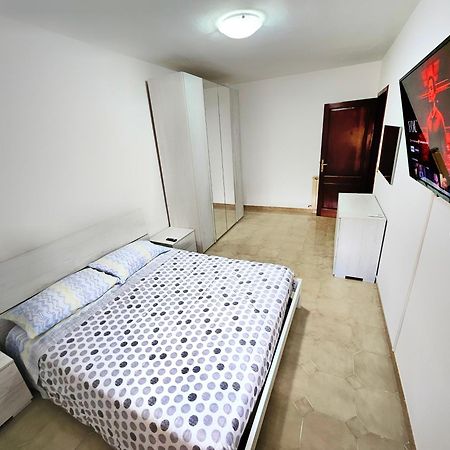 Apartamento House Riky Assemini Exterior foto